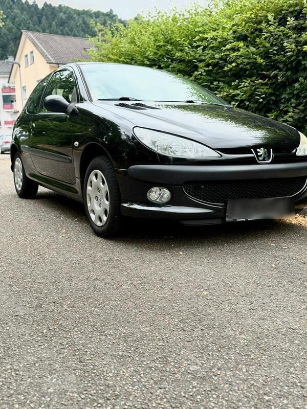 Schwarz Gebraucht 2009 Peugeot 206 Kleinwagen | 1.500 € (Fairer Preis) - Bild 1/4