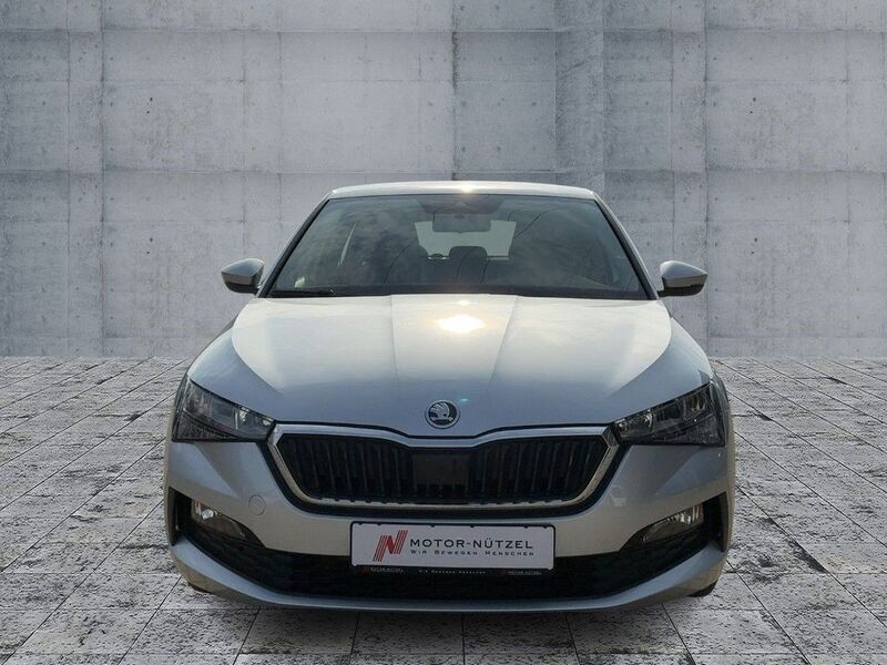 Gebraucht Skoda Scala Cool Plus 95 PS (69 kW) 2021 Silber Kleinwagen