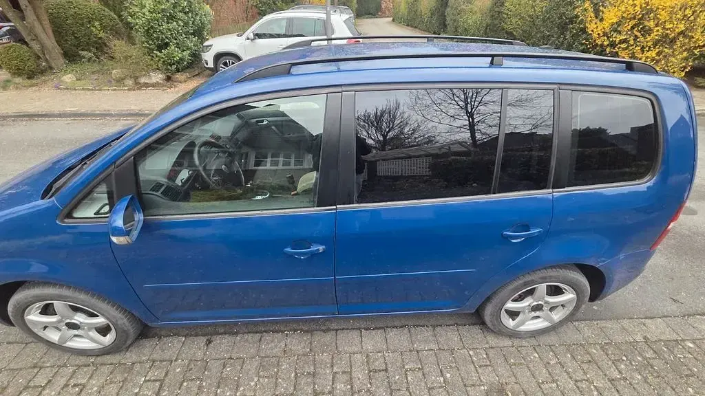 Gebraucht VW Touran 140 PS (102 kW) 2006 Blau Van / Kleinbus