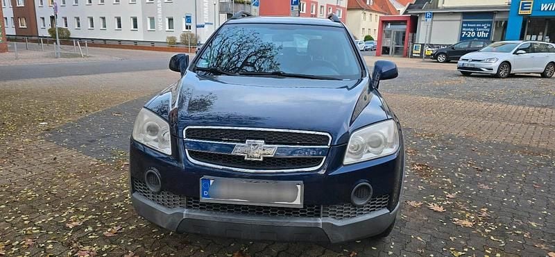 Blau Gebraucht 2007 Chevrolet Captiva SUV | 2.300 € (Superpreis) - Bild 1/4