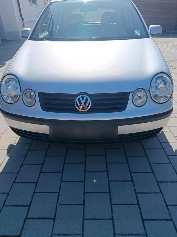 Gebraucht VW Polo 64 PS (47 kW) 2003 Silber Kleinwagen