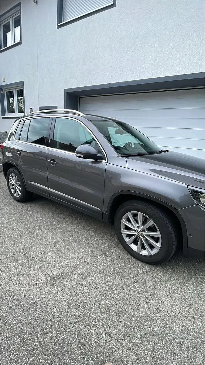 Gebraucht VW Tiguan 170 PS (125 kW) 2012 Grau SUV