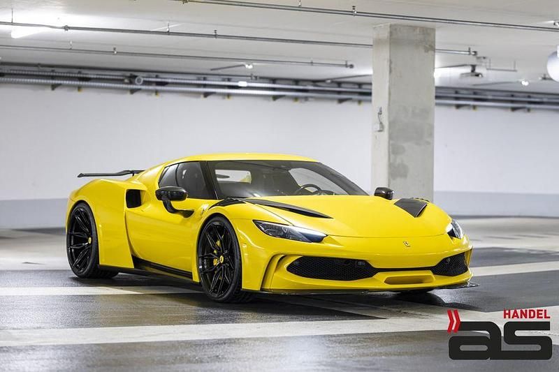 Second-hand Ferrari 296 829 CP (609 kW) 2023 Galben Coupe