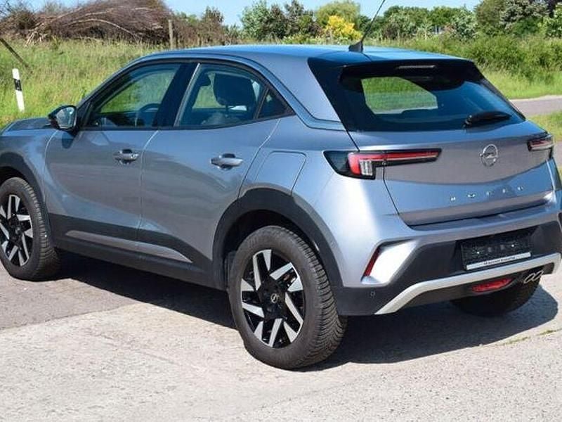 Gebraucht Opel Mokka Elegance 131 PS (96 kW) 2023 Kontrast grau/quarz silber SUV