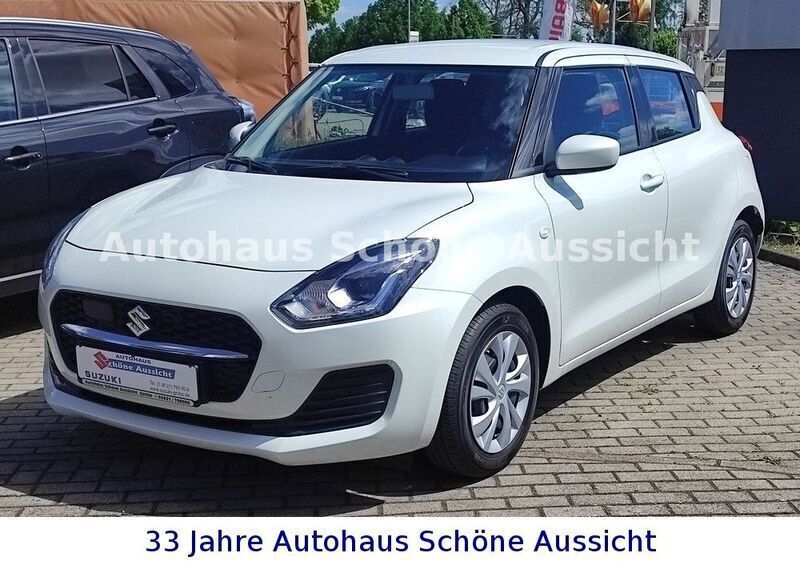 Weiß Gebraucht 2024 Suzuki Swift Club Limousine | 15.990 € (Fairer Preis) - Bild 1/4