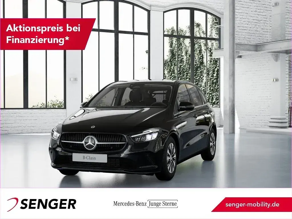 Gebraucht Mercedes B180 Advanced 136 PS (100 kW) 2025 Kleinwagen