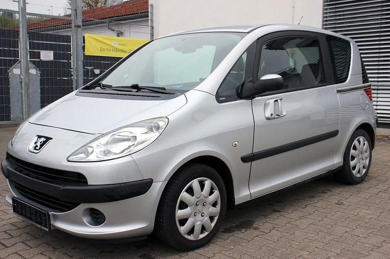 Silber Gebraucht 2006 Peugeot 1007 Kleinwagen | 690 € (Superpreis) - Bild 1/4