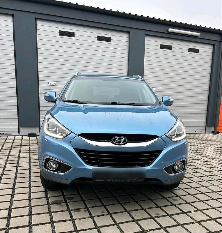 Gebraucht Hyundai Tucson 166 PS (122 kW) 2015 Blau SUV
