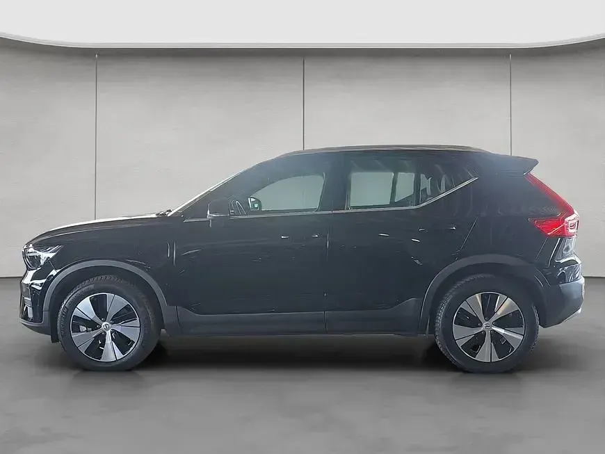 Gebraucht Volvo XC40 Core 211 PS (155 kW) 2022 Schwarz SUV
