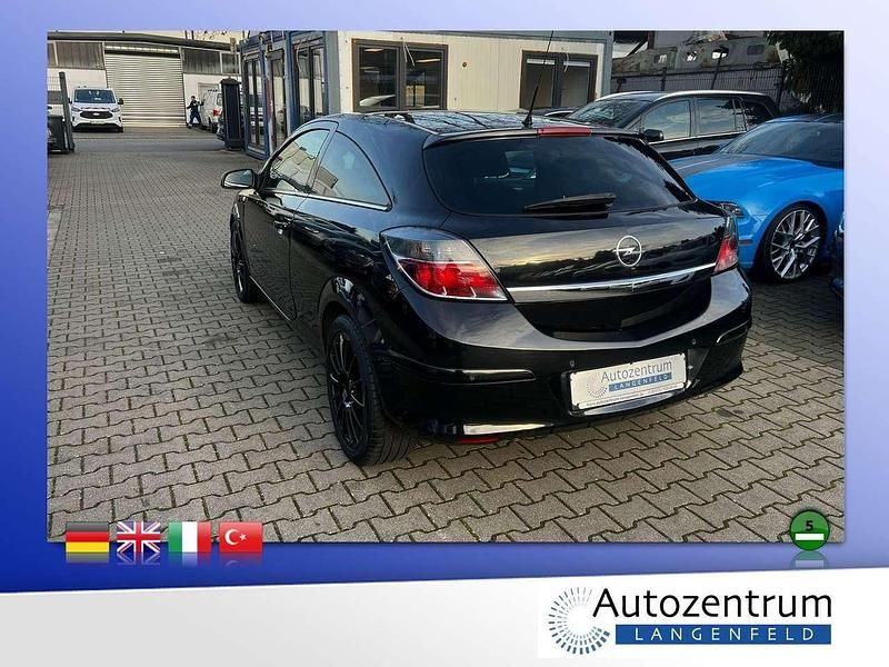 Gebraucht Opel Astra GTC 116 PS (85 kW) 2009 Schwarz (metallic) Limousine