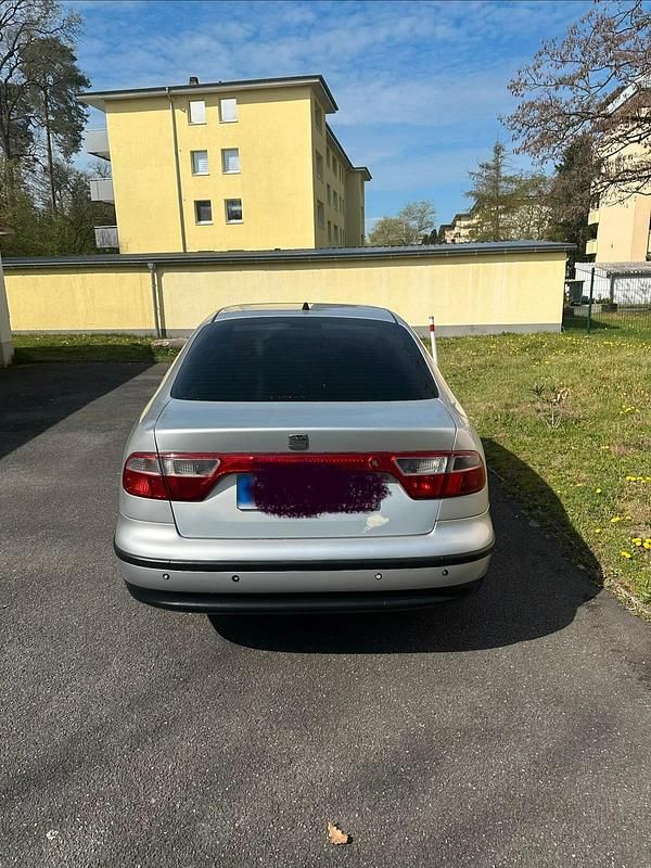 Usata Seat Toledo 105 CV (77 kW) 2000 Argento Berlina