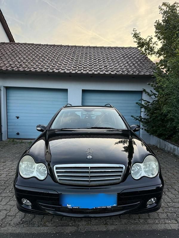 Schwarz Gebraucht 2004 Mercedes C180 Kombi | 1.200 € (Superpreis) - Bild 1/4