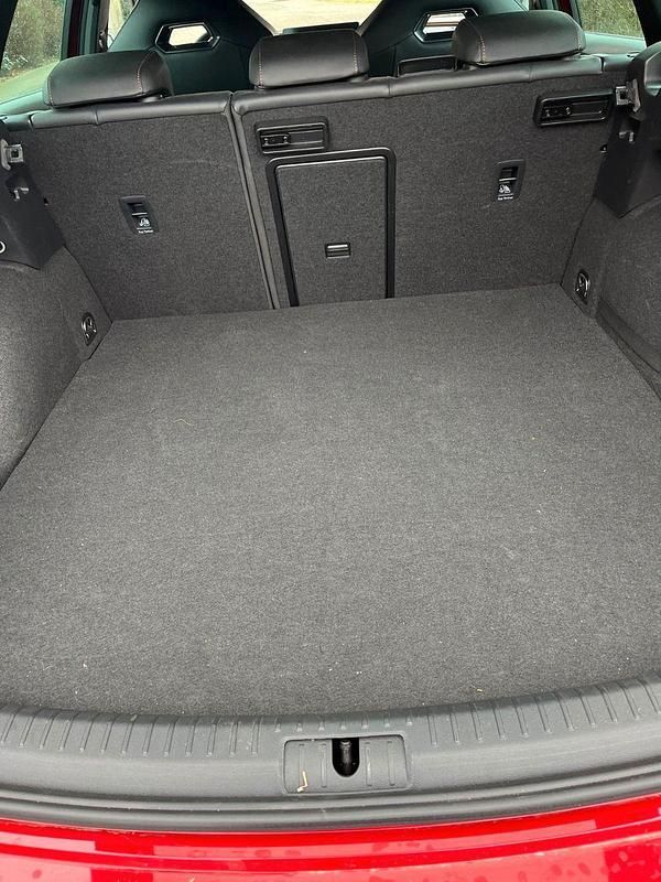 Gebraucht Cupra Leon 204 PS (150 kW) 2023 Rot Kombi