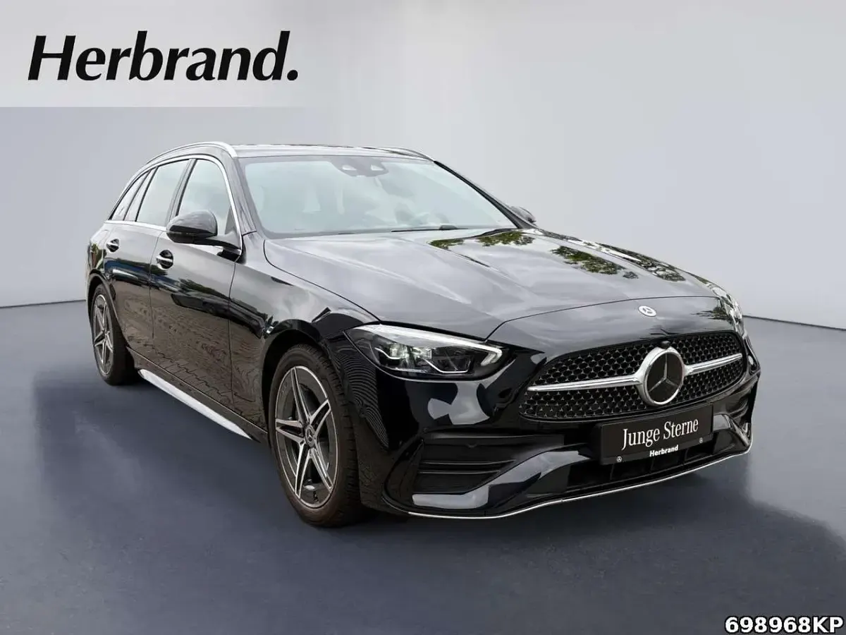 Gebraucht Mercedes C300 AMG 258 PS (189 kW) 2025 Schwarz uni Kombi