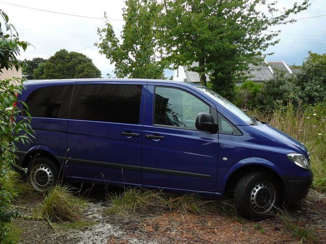 Blau Gebraucht 2006 Mercedes Vito Van / Kleinbus | 8.600 € - Bild 1/1