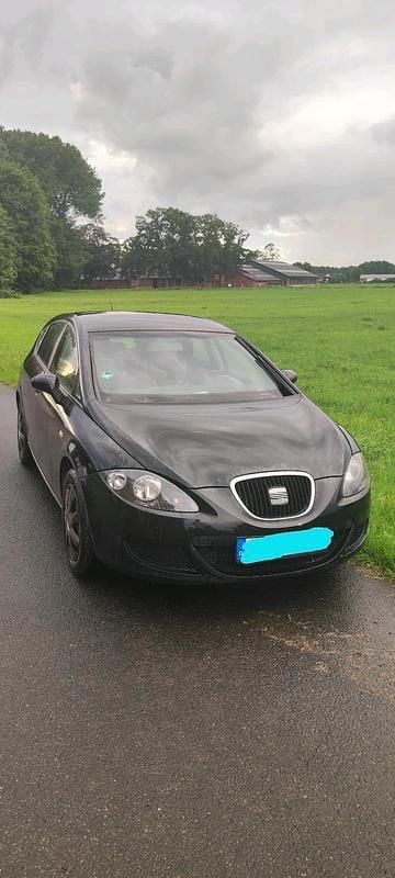 Schwarz Gebraucht 2007 Seat Leon Limousine | 1.600 € (Fairer Preis) - Bild 1/4
