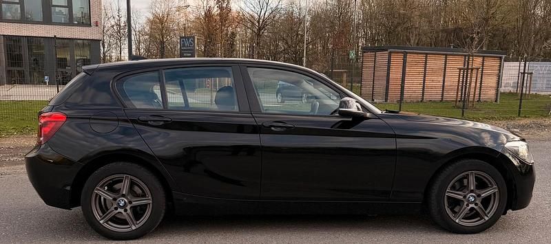 Gebraucht BMW 116 135 PS (99 kW) 2012 Schwarz Kleinwagen