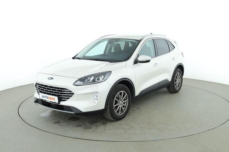 Gebraucht Ford Kuga Titanium 150 PS (110 kW) 2020 Weiß SUV