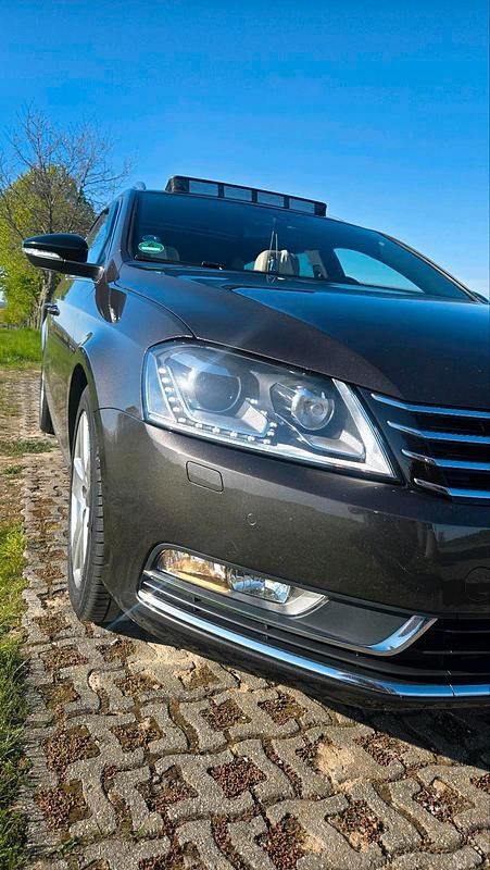 Gebraucht VW Passat 211 PS (155 kW) 2014 Braun Kombi