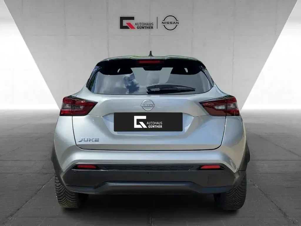 Gebraucht Nissan Juke 360º 114 PS (83 kW) 2025 Silver (m) SUV