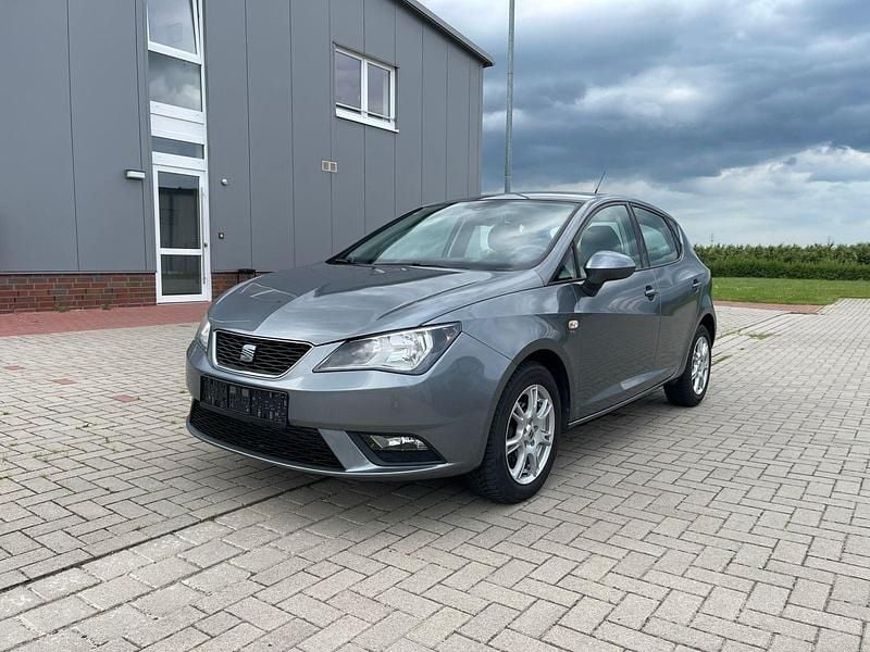 Grau Gebraucht 2012 Seat Ibiza ST Kombi | 6.500 € (Fairer Preis) - Bild 1/4