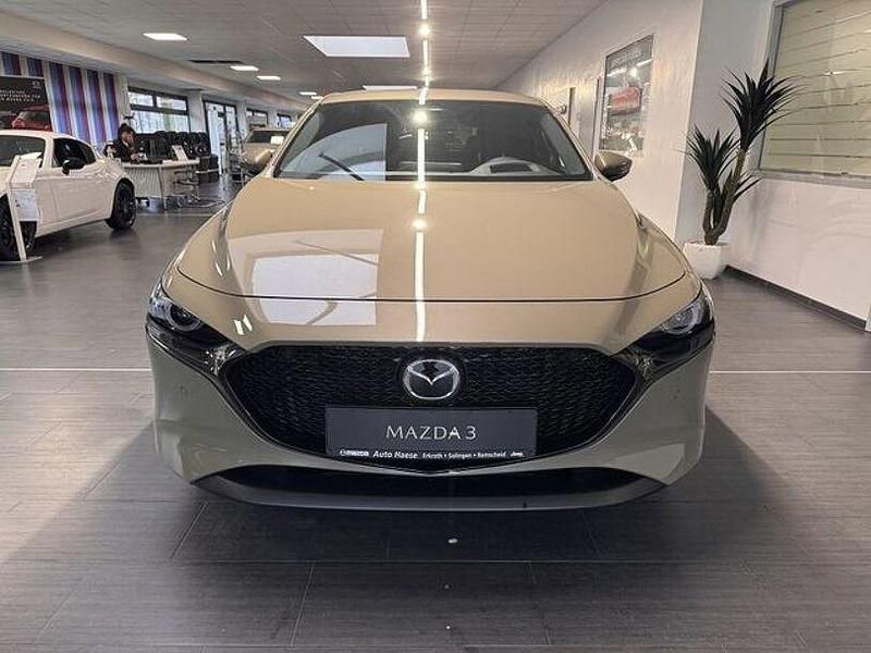 Beige Gebraucht 2025 Mazda 3 Exclusive-Line Limousine | 27.490 € - Bild 1/4