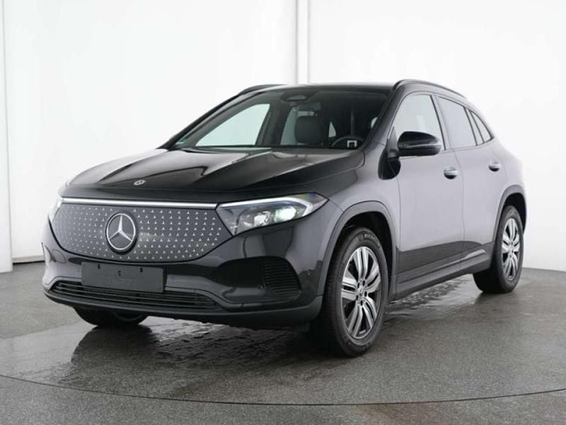 Gebraucht Mercedes EQA350 Night 214 kW (292 PS) 2025 Lack kosmosschwarz SUV