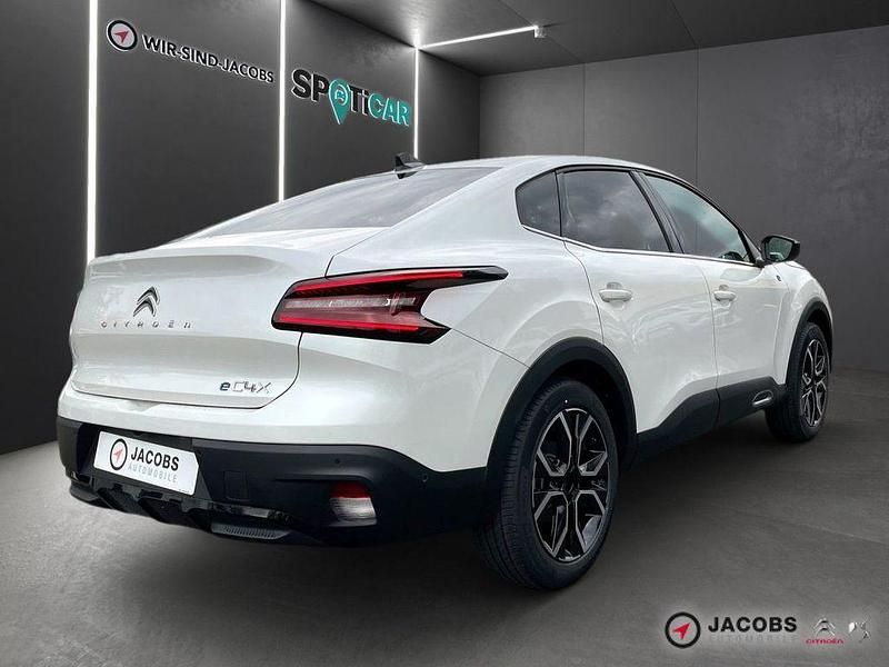 Gebraucht Citroën e-C4 Shine 100 kW (136 PS) 2023 Weiß Limousine