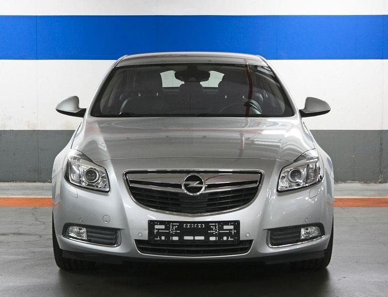 Gebraucht Opel Insignia Innovation 260 PS (191 kW) 2012 Silber Limousine