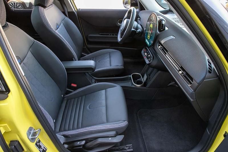 Gebraucht Mini Cooper Classic 114 kW (156 PS) 2025 Gelb Kleinwagen