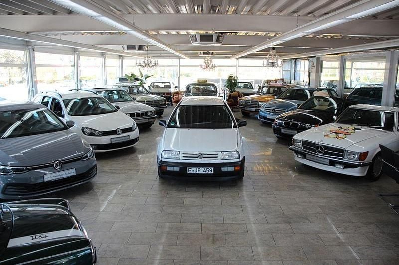 Second-hand VW Vento 75 CP (55 kW) 1994 Alb Berlinǎ