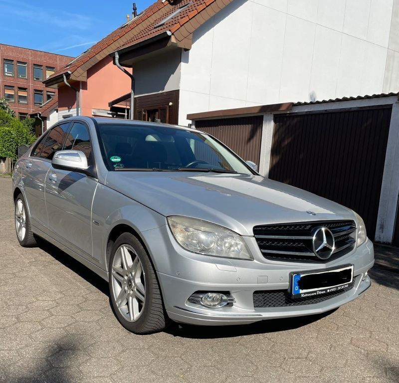 Silber Gebraucht 2007 Mercedes C350 Avantgarde Limousine | 6.600 € (Superpreis) - Bild 1/4