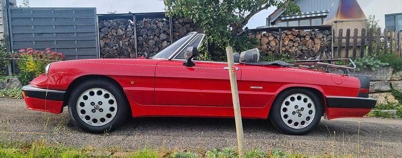 Gebraucht Alfa Romeo Spider 116 PS (85 kW) 1989 Rot Cabrio