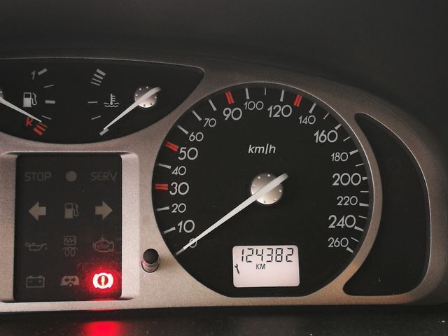 Gebraucht Renault Laguna II 222 PS (163 kW) 2003 Silber metallic Kombi