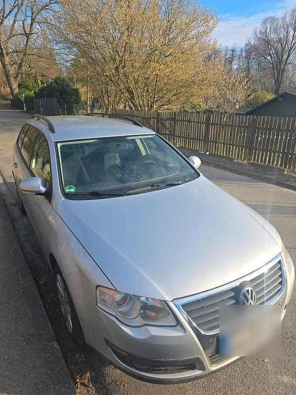 Gebraucht VW Passat 140 PS (102 kW) 2008 Silber Kombi