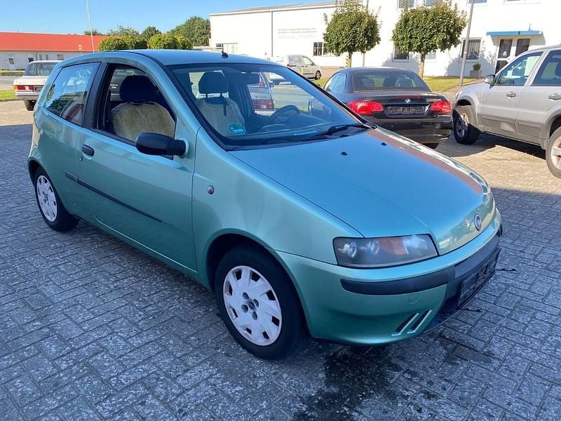 Grün Gebraucht 2002 Fiat Punto Kleinwagen | 499 € (Guter Preis) - Bild 1/4