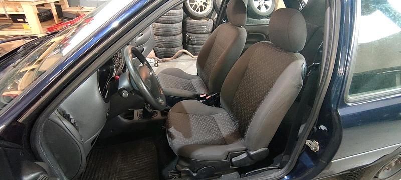 Gebraucht Ford Fiesta 60 PS (44 kW) 2002 Blau Kleinwagen