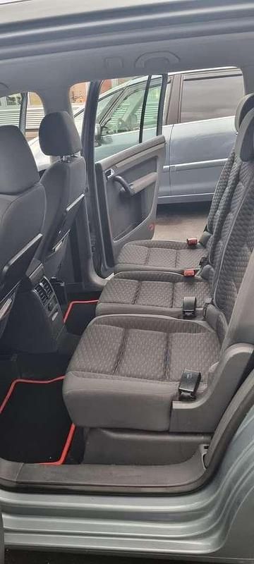 Gebraucht VW Touran 105 PS (77 kW) 2007 Van / Kleinbus
