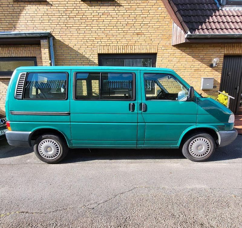 Grün Gebraucht 1996 VW T4 Van | 4.000 € (Teuer) - Bild 1/4