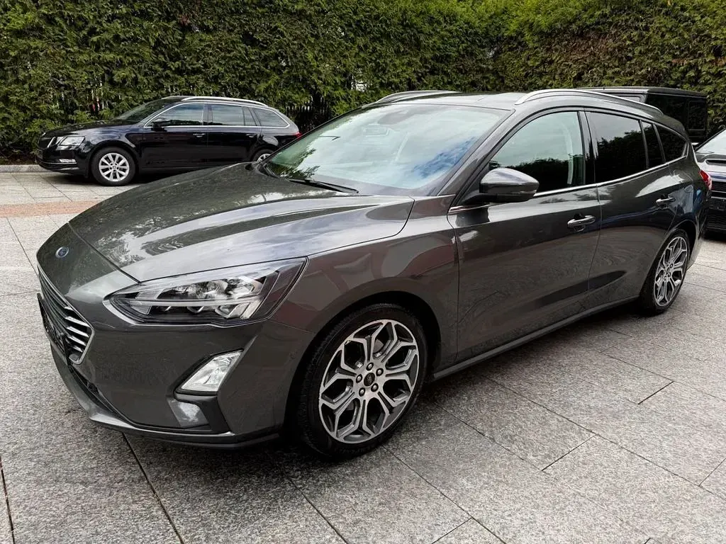 Usado Ford Focus Titanium X 150 CV (110 kW) 2020 Gris Berlina
