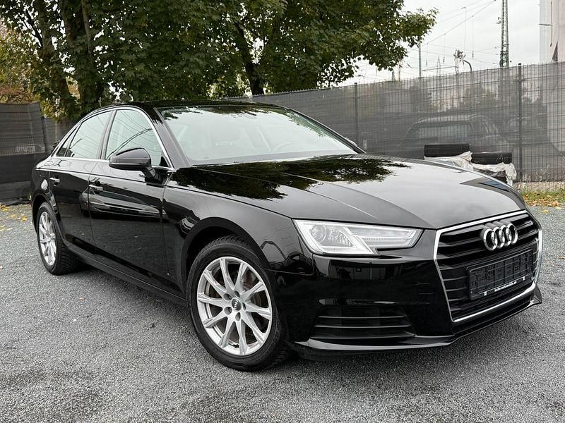 Schwarz Gebraucht 2019 Audi A4 Comfort Limousine | 16.600 € (Superpreis) - Bild 1/4