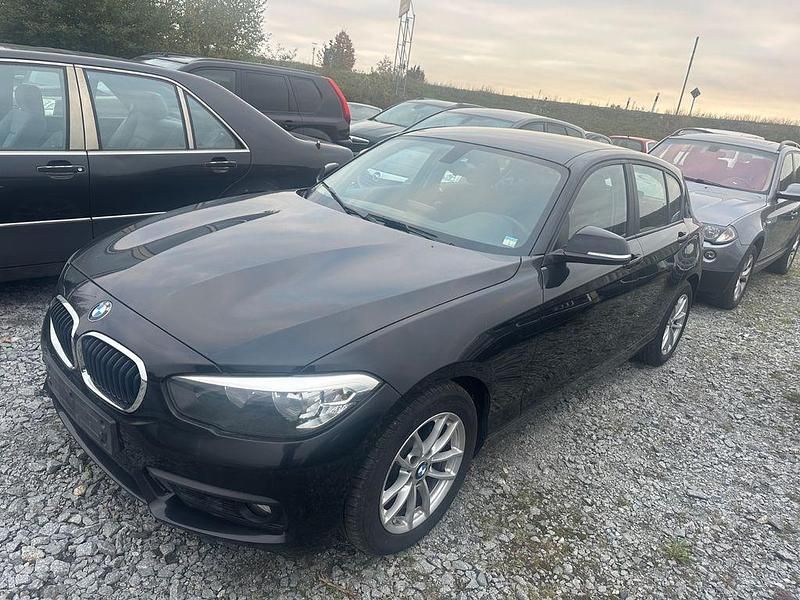 Schwarz Gebraucht 2018 BMW 118 Advantage Kleinwagen | 6.500 € (Superpreis) - Bild 1/4