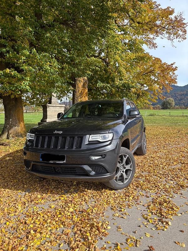 Gebraucht Jeep Grand Cherokee Summit 250 PS (183 kW) 2013 Schwarz SUV