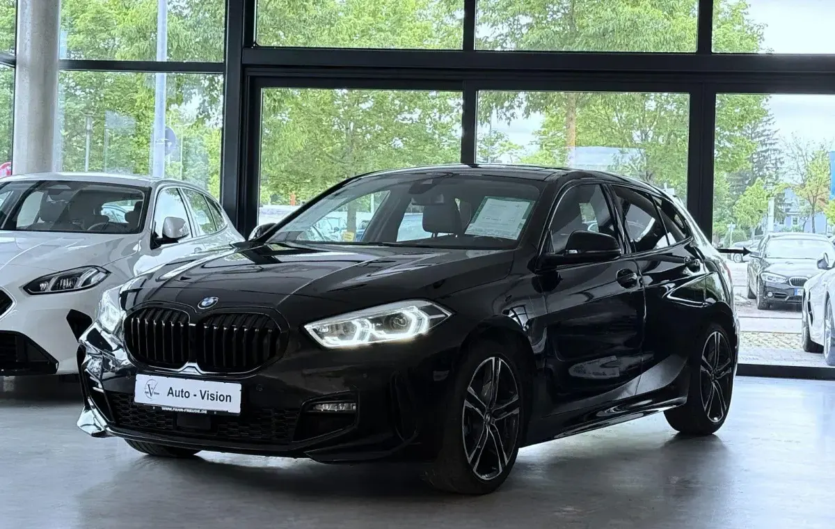 Gebraucht BMW 118 M Sport 136 PS (100 kW) 2024 Schwarz Limousine