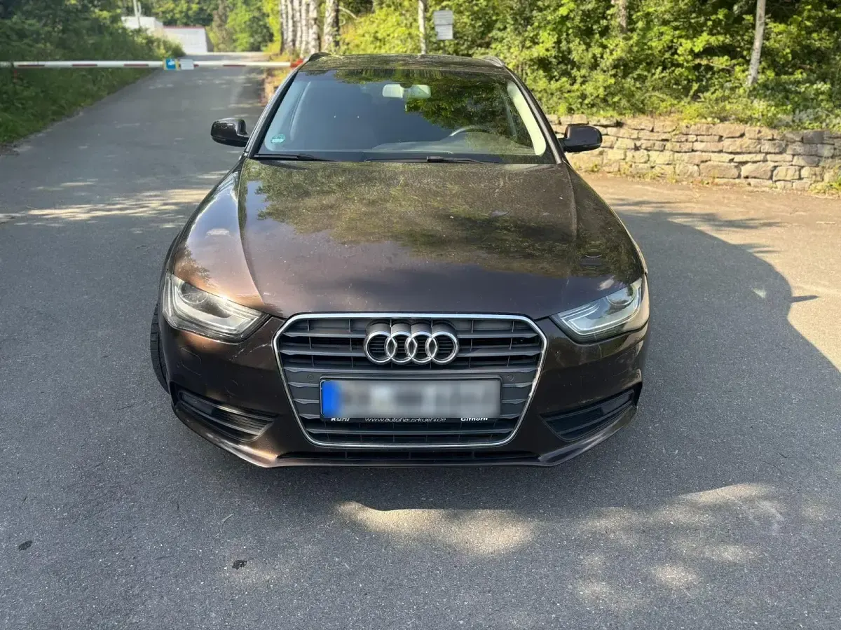 Gebraucht Audi A4 Ambiente 143 PS (105 kW) 2013 Braun Kombi