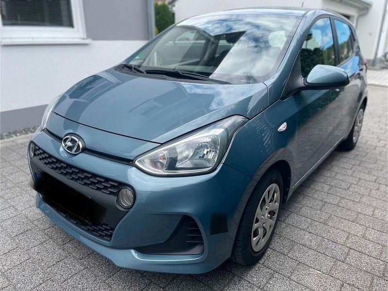 Grün Gebraucht 2019 Hyundai i10 Trend Kleinwagen | 8.500 € (Guter Preis) - Bild 1/4