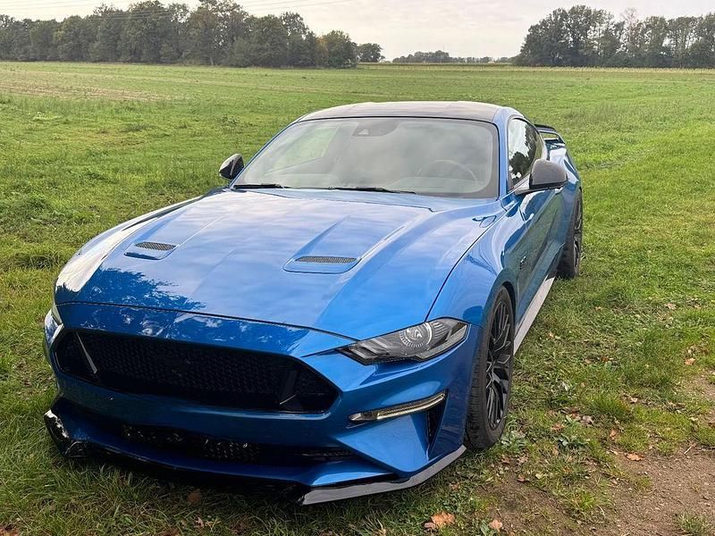 Blau Gebraucht 2020 Ford Mustang GT Coupé | 46.800 € (Etwas zu teuer) - Bild 1/4