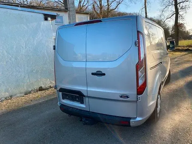 Gebraucht Ford Transit Custom 105 PS (77 kW) 2018 Silber Limousine