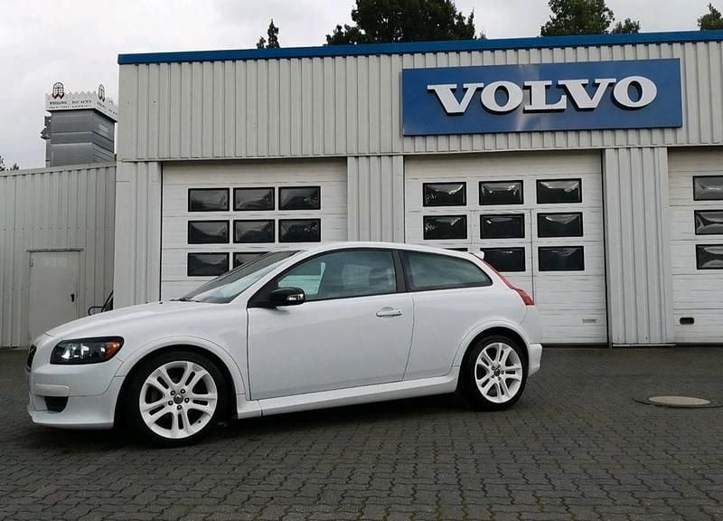 Gebraucht Volvo C30 R-Design 101 PS (74 kW) 2009 Weiß Kleinwagen