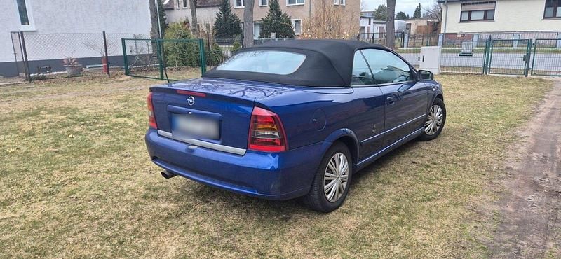 Gebraucht Opel Astra Cabriolet Edition 125 PS (91 kW) 2003 Blau Cabrio